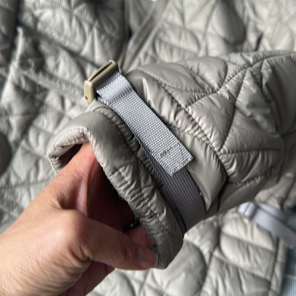 H&M move water repellent thermal jacket sz S NWT - Picture 4 of 5